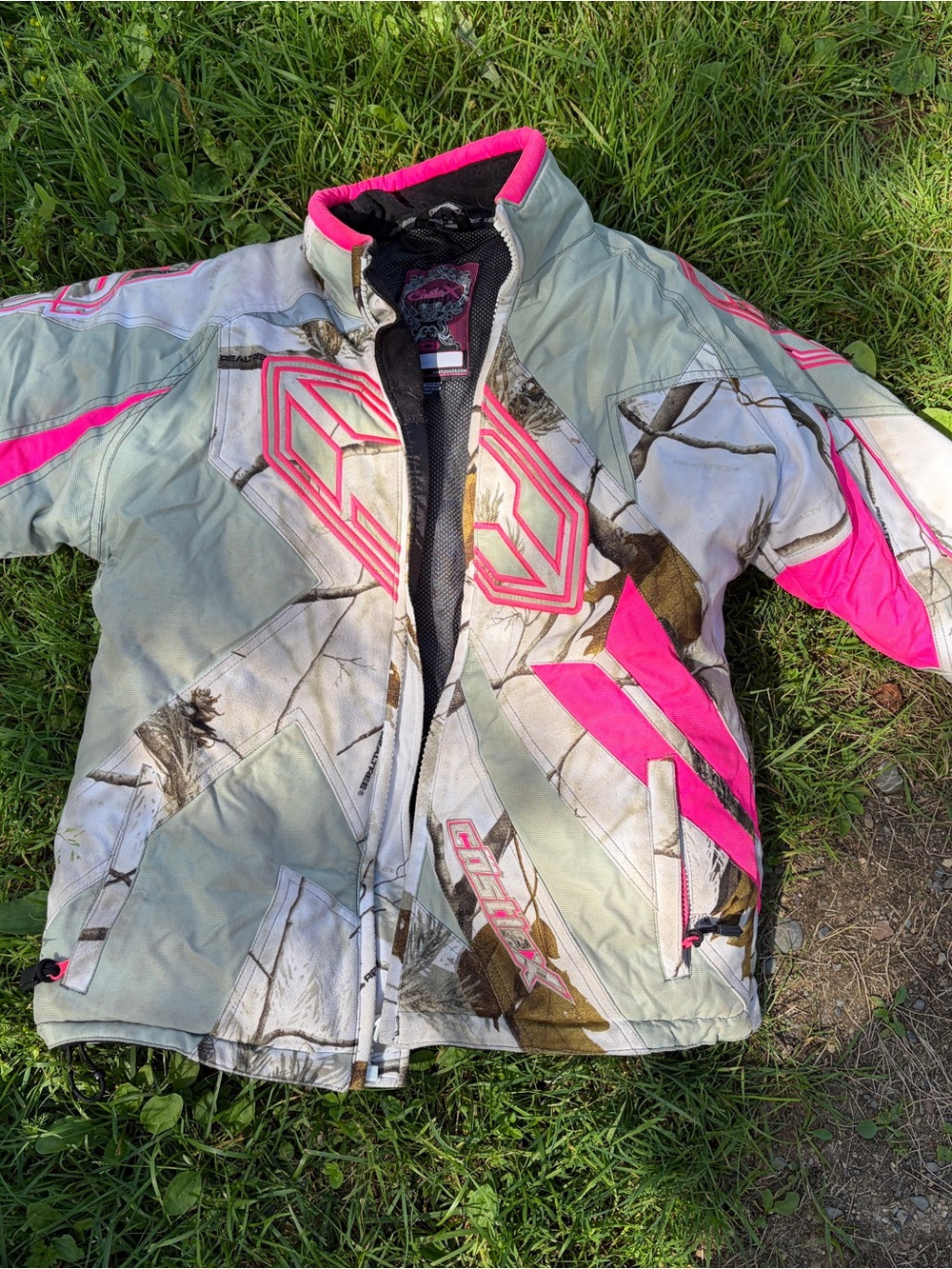 Girls' Realtree Camo Puffer Jacket with Pink Accents